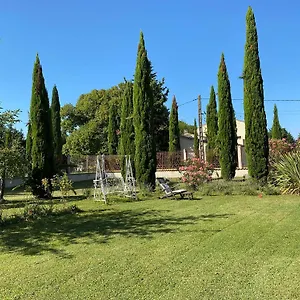 Et Spacieux Dans Mas Du 18 Eme Maison d'hôtes Pernes-les-Fontaines